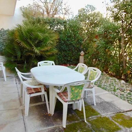 M282 - Marcelli, Trilocale Con Giardino A 100mt Dal Mare *